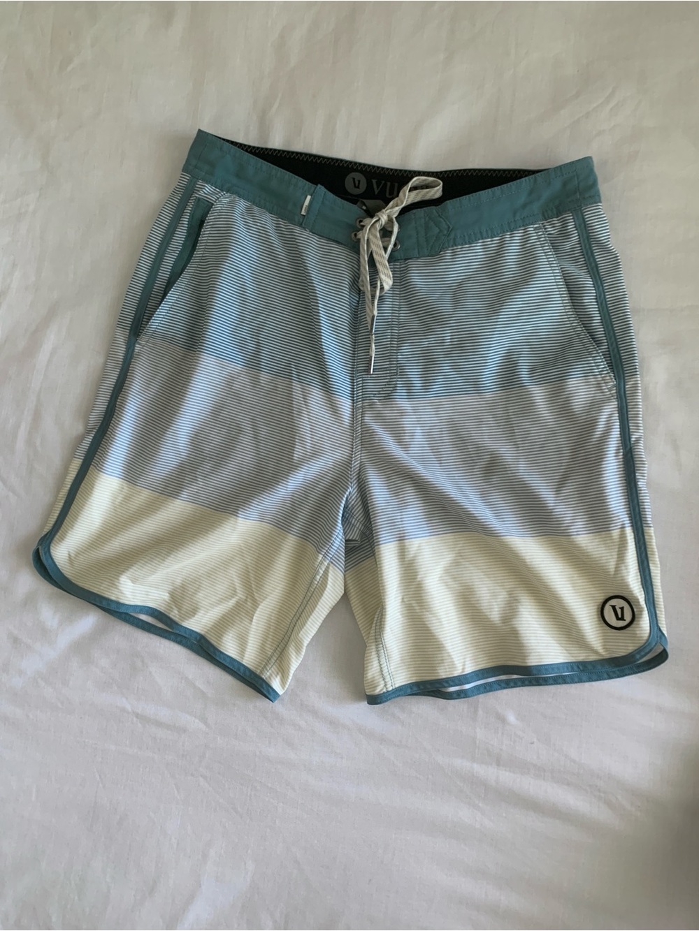 Vuori Cruise Board Shorts Swim Trunks 30 Multicolor Striped Block V314